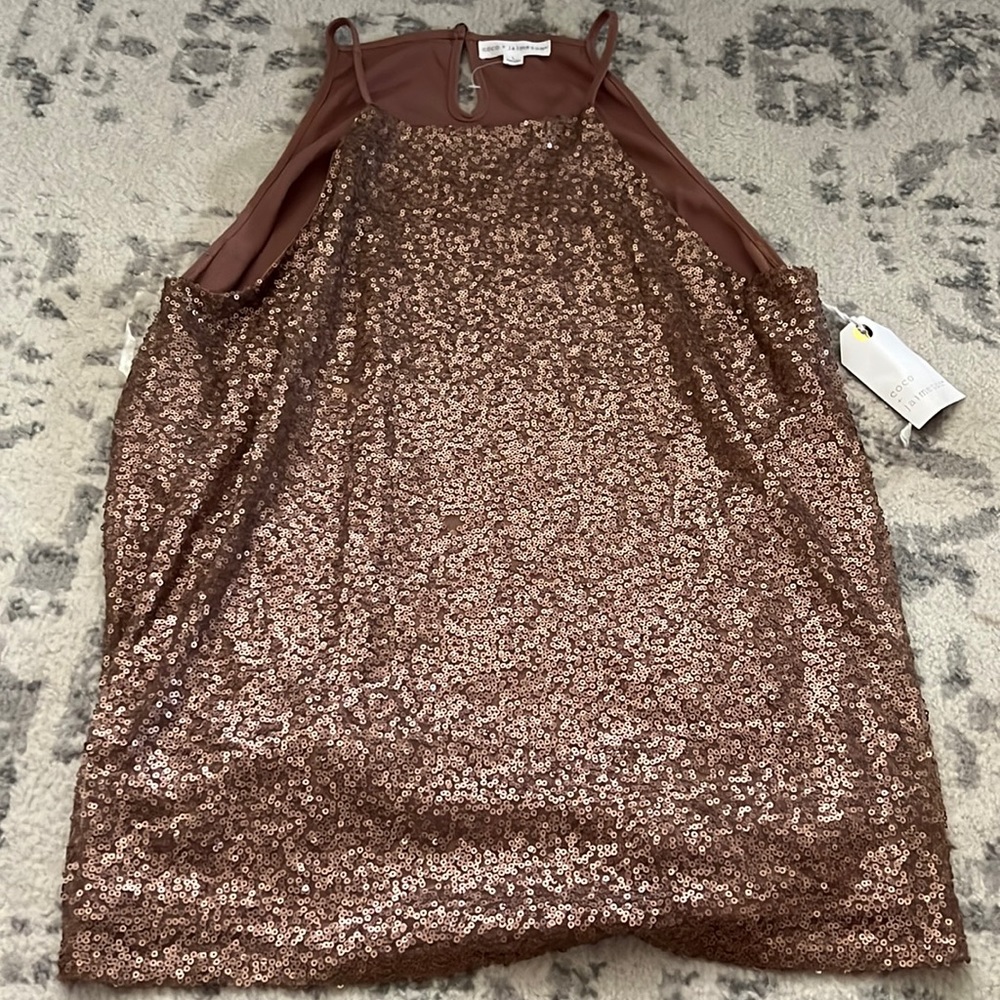 Sequin tank